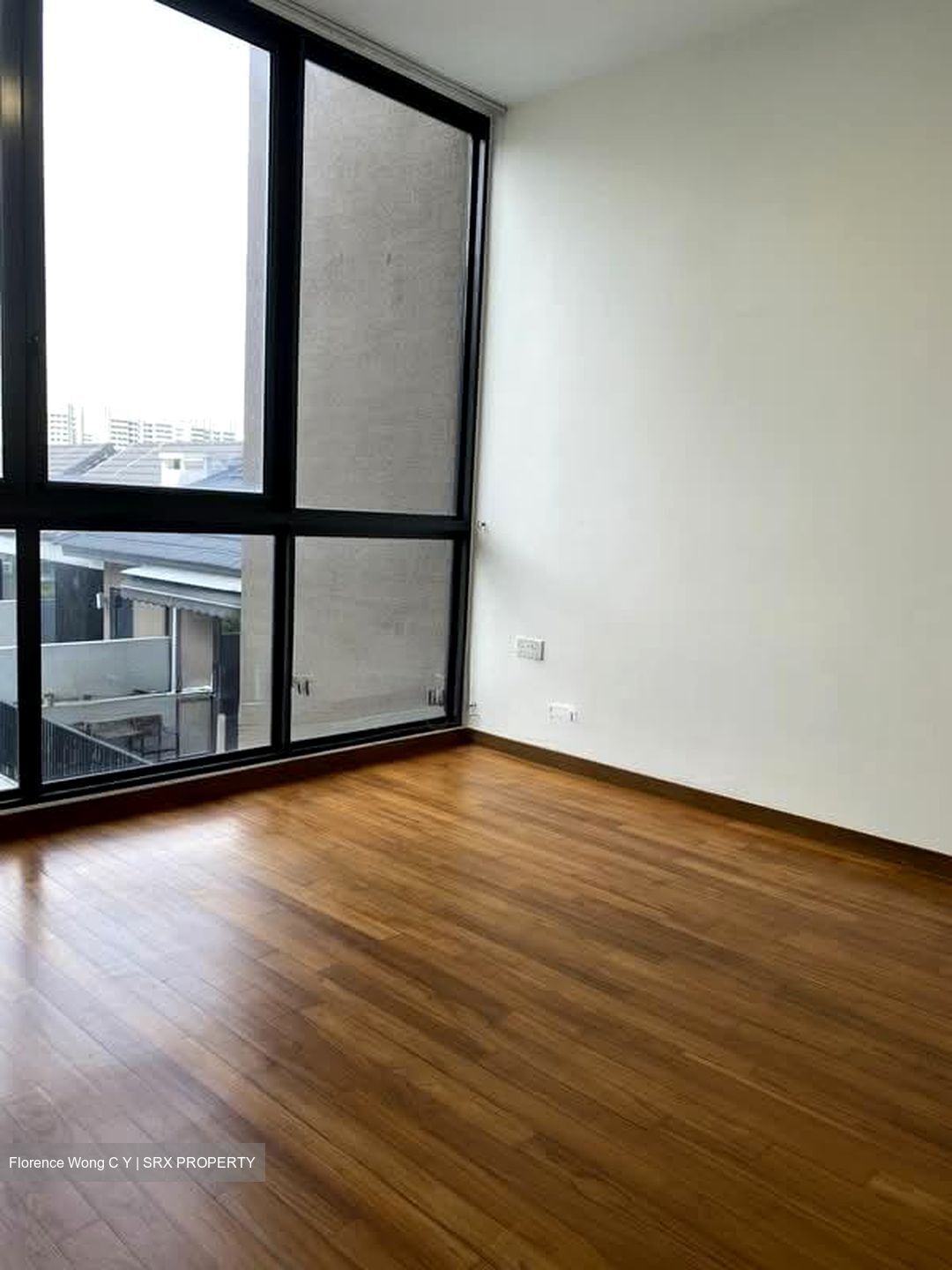 Sant Ritz (D13), Condominium #582230201